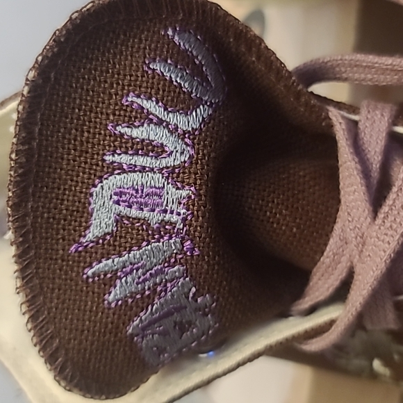 Converse - Picture 6 of 7